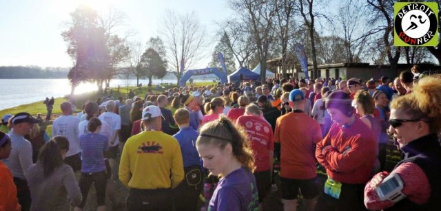 I'm in there somewhere. (Photo courtesy Detroit Runner)
