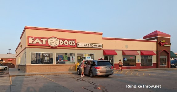 Burning Man 2018 - Fat Dogs store